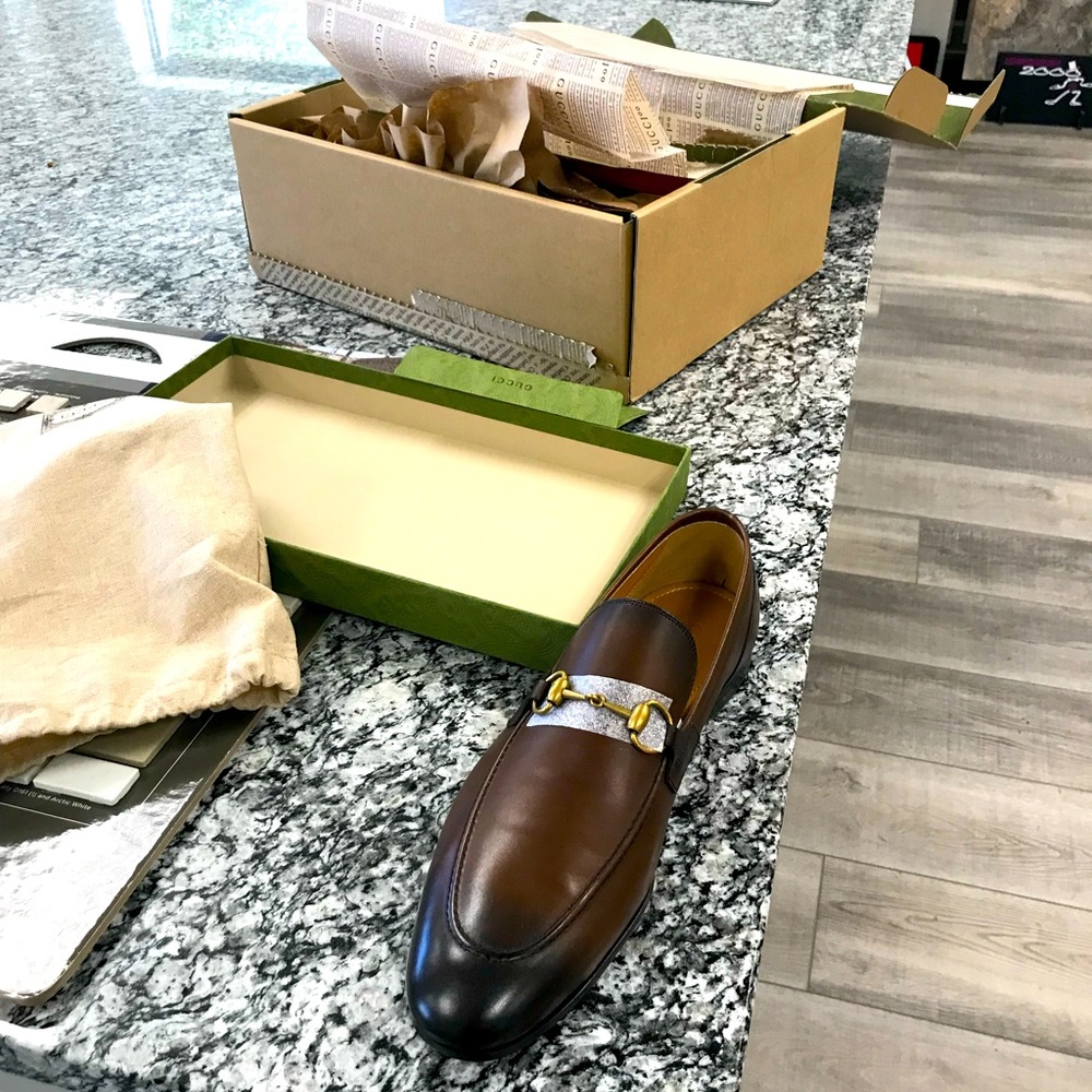 GUCCI JORDAAN LEATHER LOAFER